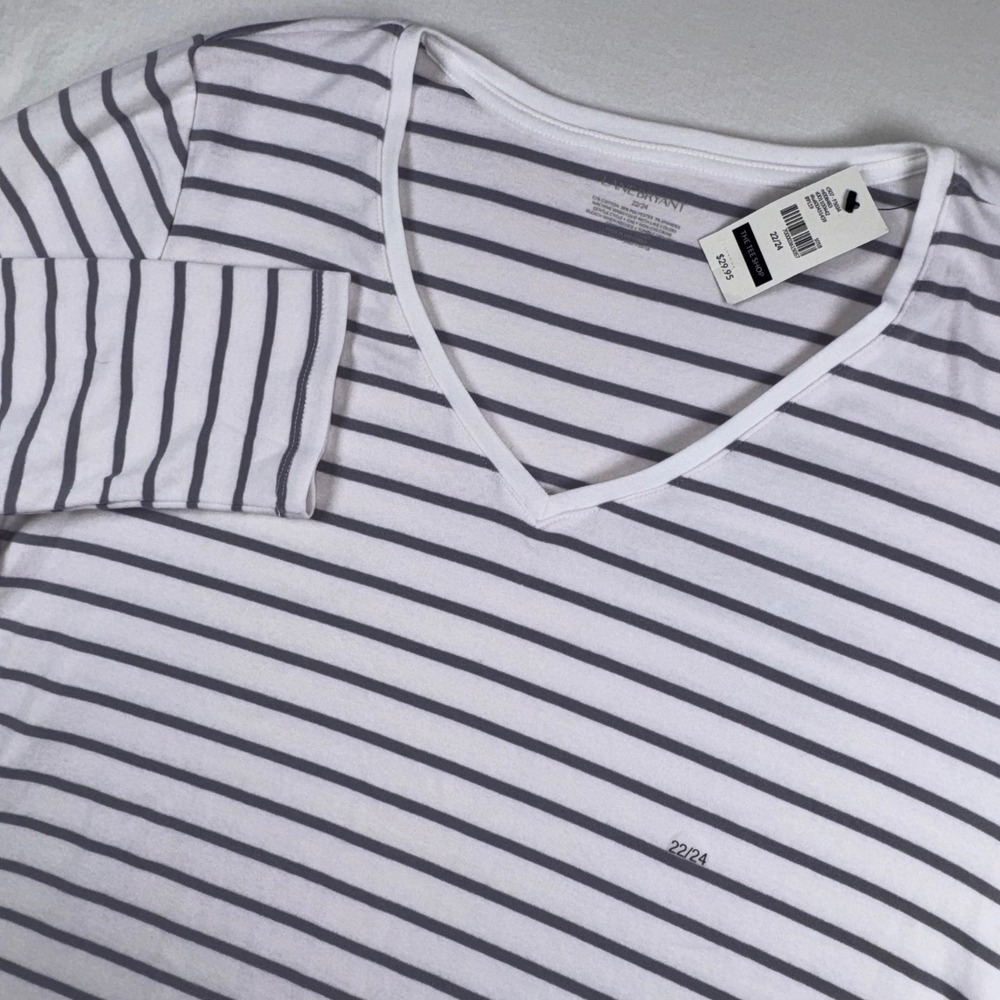 Lane Bryant V-Neck Tee Women 22/24 White Gray Striped Long Sleeve Cotton Blend